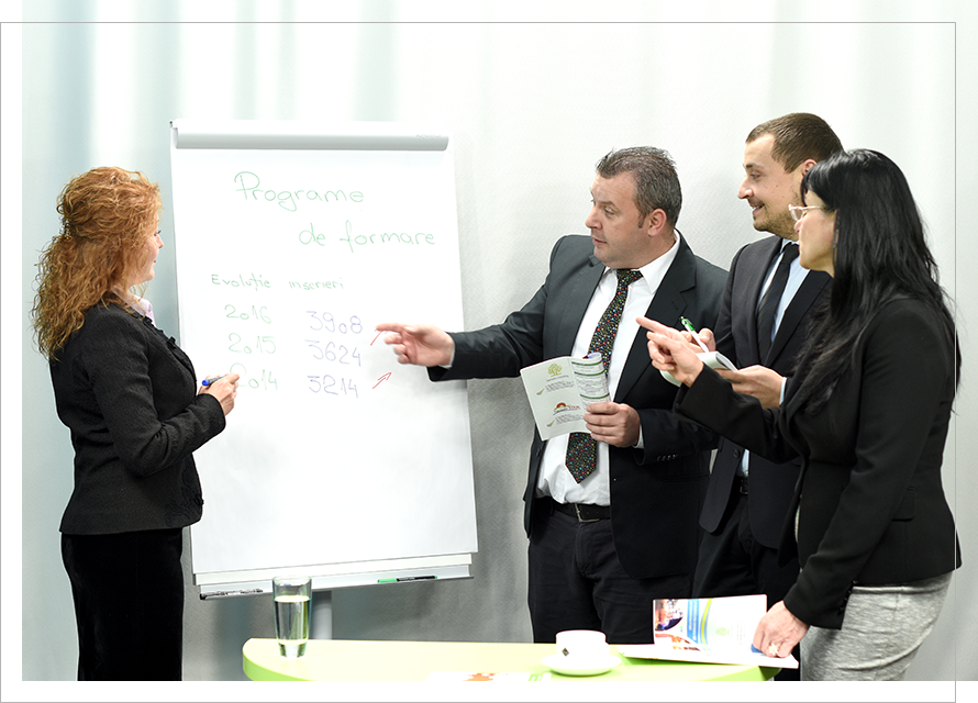 Echipa-Faxmedia-3 (1).png